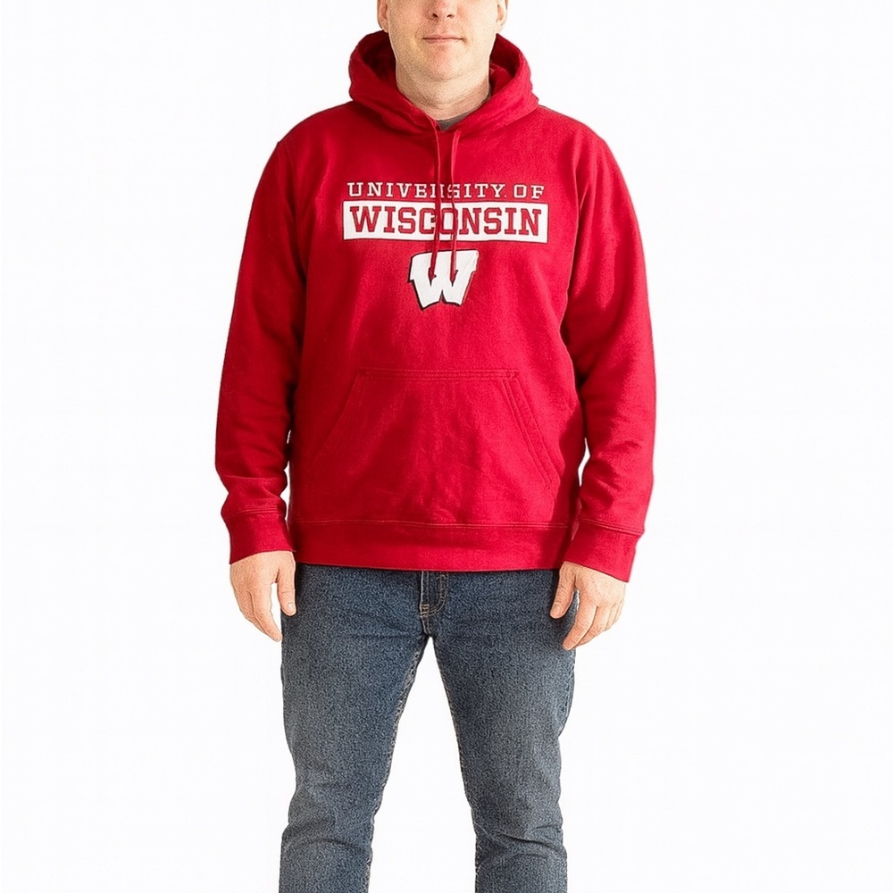 Fanatics University of Wisconsin Madison Badgers Red Hooded Sweatshirt Size XL